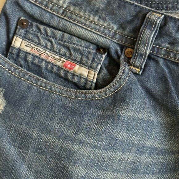 Vintage Diesel Zathan Jeans 0888A 33x32 Wide Bootcut Leg Aged Blue Only The Brav - Picture 10 of 12